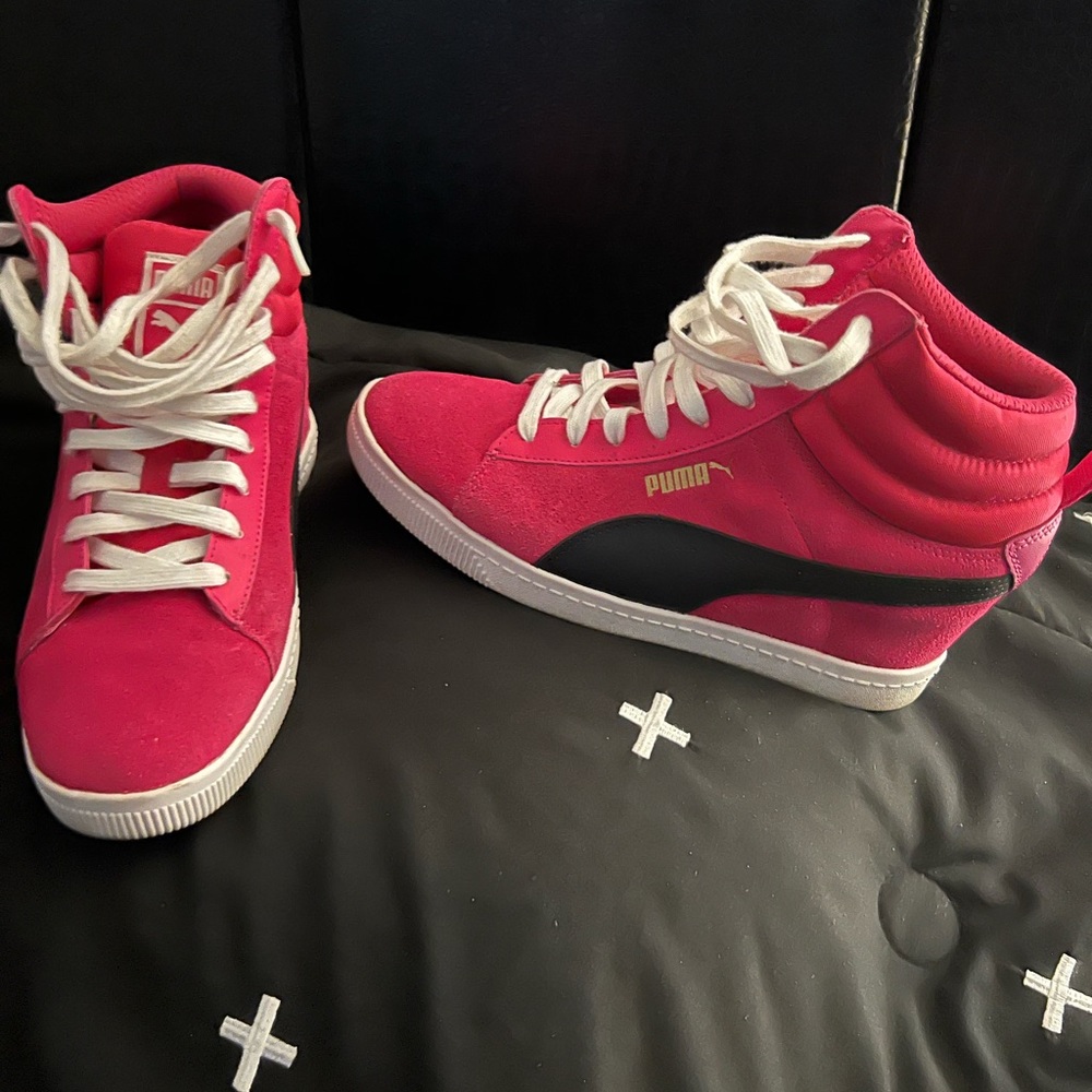 Pink and black Puma wedges. In great condition